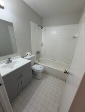 95 NE 41st St in Oakland Park, FL - Building Photo - Building Photo