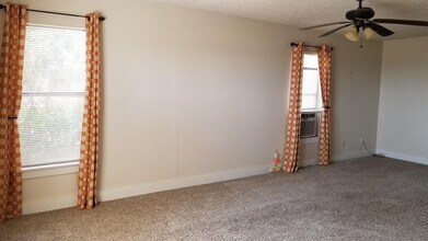 3507 E 19th St in Lubbock, TX - Building Photo - Building Photo