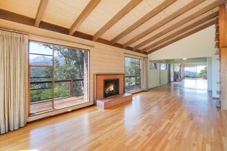 112 Crestview Ln in Montecito, CA - Building Photo - Building Photo