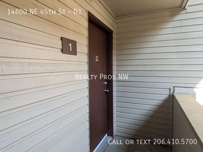 14600 NE 45th St in Bellevue, WA - Building Photo - Building Photo