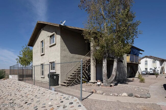 11350 W Tennessee Ave in Youngtown, AZ - Building Photo - Building Photo