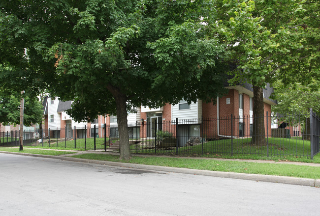 301-307 Garfield Ave in Kansas City, MO - Foto de edificio - Building Photo