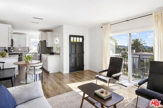 4004 W Ave 42 in Los Angeles, CA - Building Photo - Building Photo