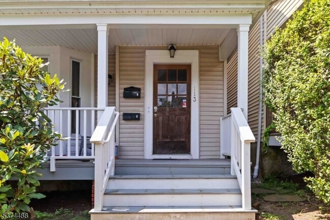113 Maple Ave in Morristown, NJ - Building Photo - Building Photo