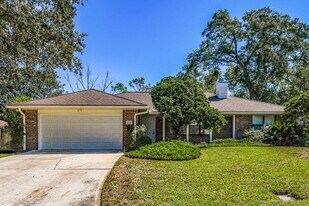 970 Sandstone Dr in Orange Park, FL - Building Photo