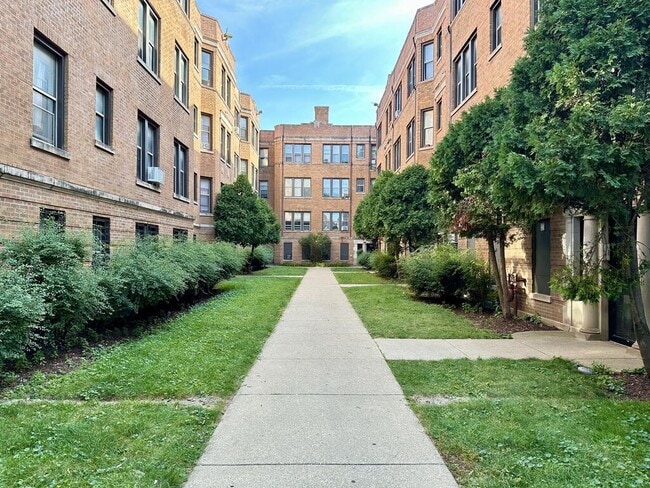 property at 1361 W Estes Ave