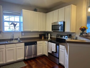 42544 Hollyhock Ter, Unit 42544 Hollyhock Ter in Brambleton, VA - Building Photo - Building Photo