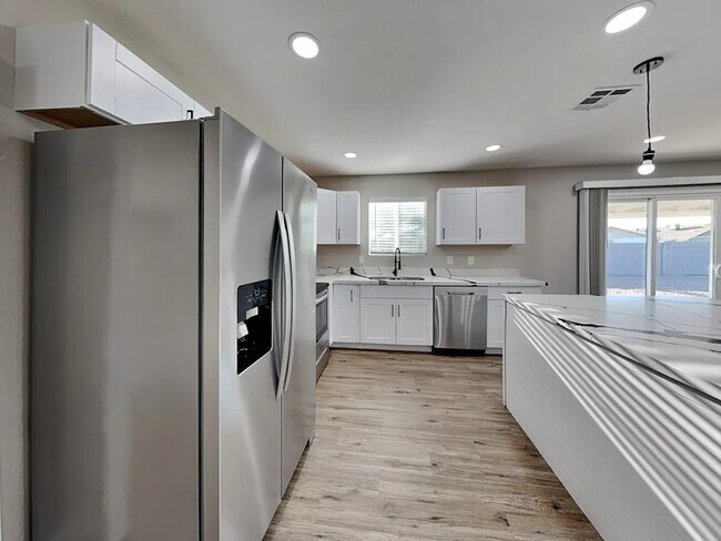 1126 E Marny Rd in Tempe, AZ - Building Photo - Building Photo