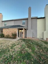 8639 Knoxville Dr in Lubbock, TX - Foto de edificio - Building Photo