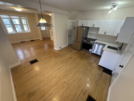 2008 Athol St in Regina, SK - Building Photo