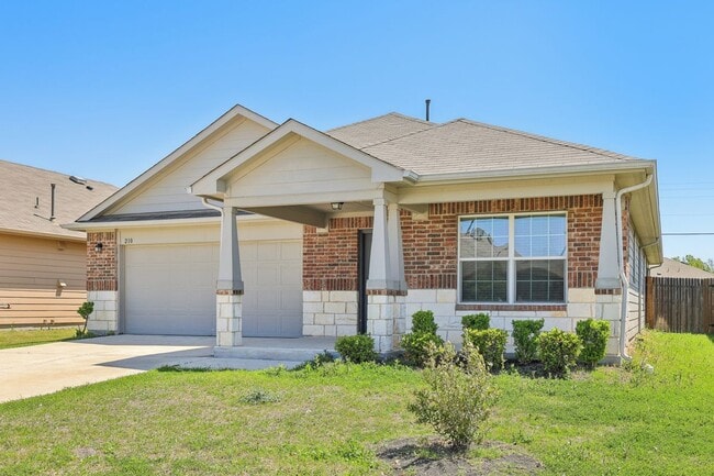 210 Seaholm Ln in Hutto, TX - Building Photo - Building Photo