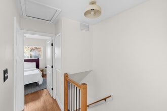 125 Urell Pl NE in Washington, DC - Foto de edificio - Building Photo