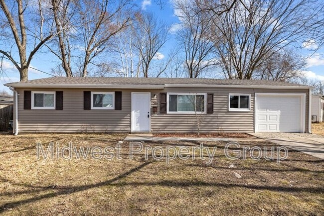 property at 10 Juno Dr