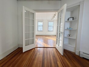 223 Paris St in Boston, MA - Building Photo - Building Photo