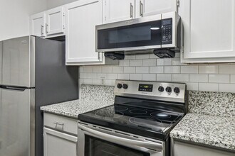 Toscana at Sonterra in San Antonio, TX - Foto de edificio - Building Photo