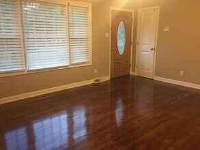 1210 Fox Run Dr in Charlotte, NC - Building Photo - Building Photo