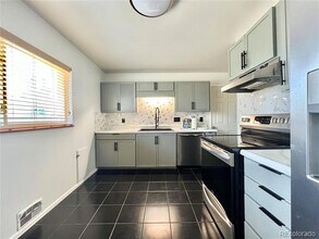1906 S Newton St in Denver, CO - Building Photo - Building Photo
