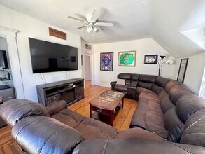 4 Trafford St, Unit #2 in Quincy, MA - Building Photo - Building Photo
