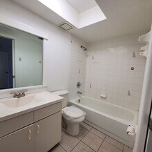 419-421 Hancock Bridge Pkwy in Cape Coral, FL - Building Photo - Building Photo