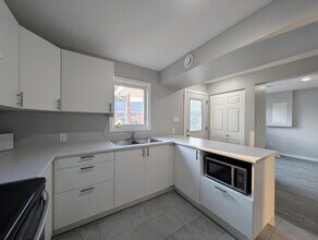 101 Main St in Mississippi Mills, ON - Building Photo - Building Photo