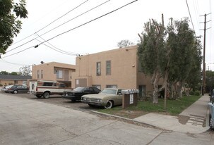 Marquis Apartments in San Diego, CA - Building Photo