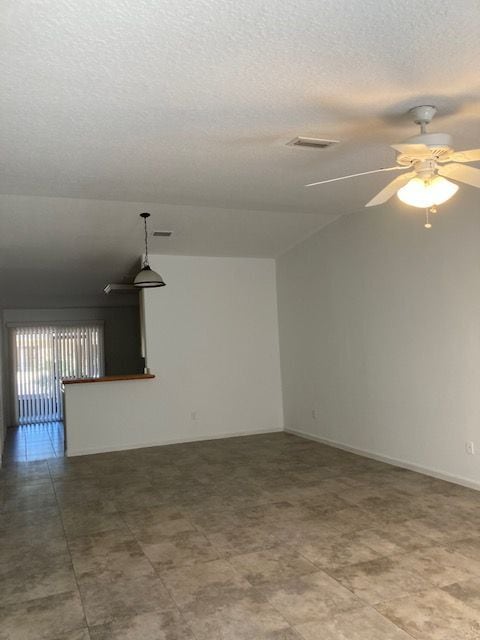 29 Pony Ln in Palm Coast, FL - Building Photo - Building Photo