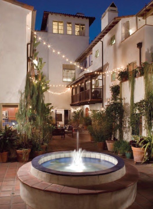 7 Fountains in West Hollywood, CA - Building Photo