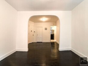 EAST 70 STREET, Unit 2 in New York, NY - Building Photo - Building Photo