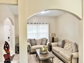 31 White Pine Way in Phenix City, AL - Foto de edificio - Building Photo