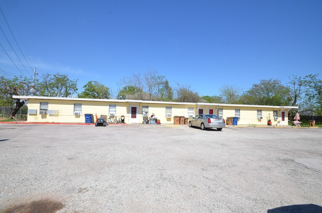1159 Eastfield Ave in Austin, TX - Foto de edificio