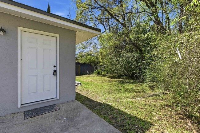 1322 California St in Tallahassee, FL - Building Photo - Building Photo