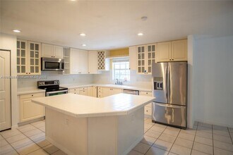 18405 SW 216th St in Miami, FL - Building Photo - Building Photo