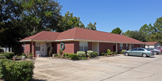 6513 Grierson St in Moss Point, MS - Building Photo - Building Photo