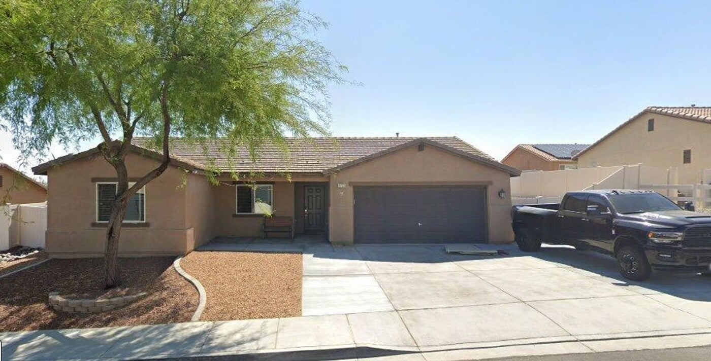 2220 Ibis Ave in Barstow, CA - Building Photo