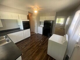 3050 S Franklin Ave in Springfield, MO - Building Photo