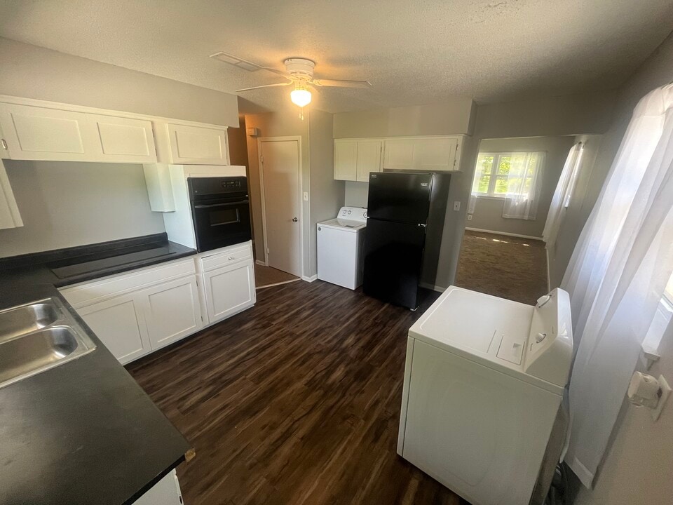 3050 S Franklin Ave in Springfield, MO - Building Photo