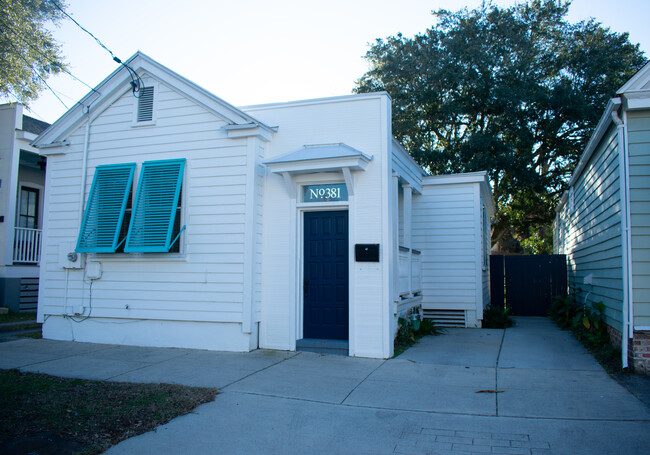 381 Sumter St in Charleston, SC - Foto de edificio - Building Photo