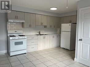 367 Wilson St E in Hamilton, ON - Building Photo - Building Photo