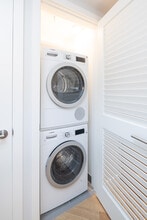 12 Commonwealth Ave, Unit 304 in Boston, MA - Foto de edificio - Building Photo