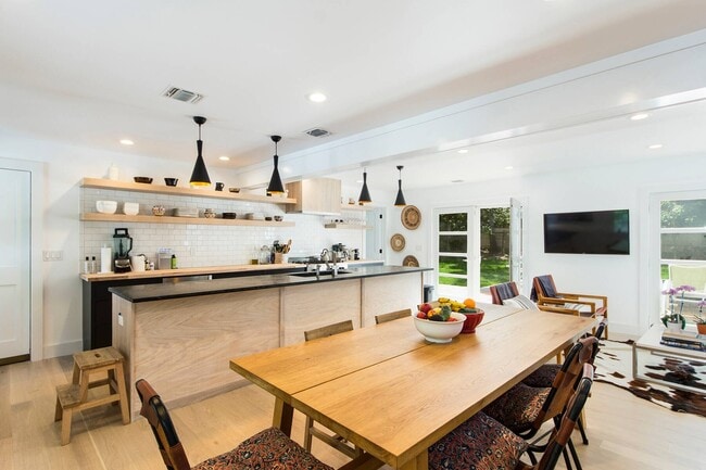 property at 62 Turtle Cove Dr