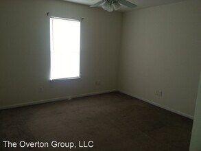 2070 Old Firetower Rd in Greenville, NC - Building Photo - Building Photo