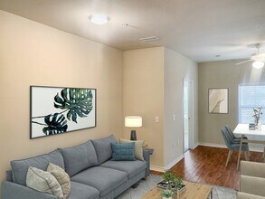 North Shore Apartments in Slidell, LA - Foto de edificio - Building Photo