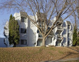 Riverview Apartments in St. Cloud, MN - Building Photo