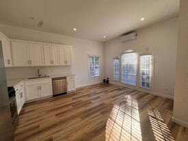 1291 W 22nd St in Los Angeles, CA - Building Photo