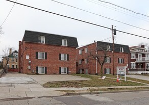 Fischer Place in Cincinnati, OH - Building Photo