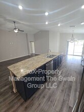 1906 Danes Ct in Lakeland, FL - Building Photo - Building Photo