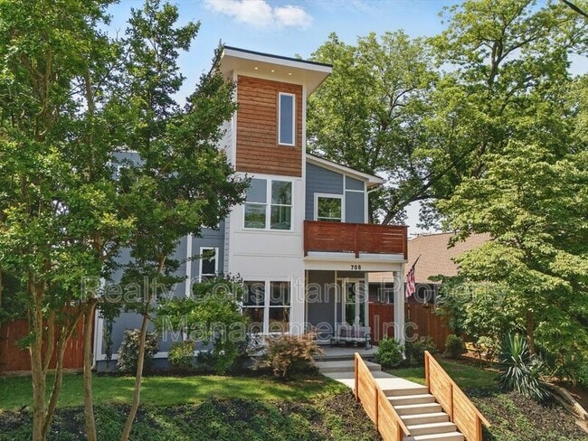 property at 708 Cross Trl Dr