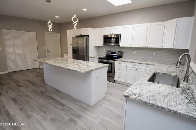 4581 Cam Campero in Tucson, AZ - Building Photo - Building Photo