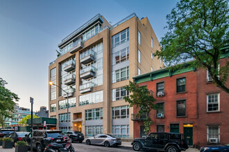 206 Front St in Brooklyn, NY - Building Photo - Primary Photo