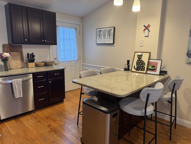 11 Winthrop Ct in Medford, MA - Foto de edificio - Building Photo